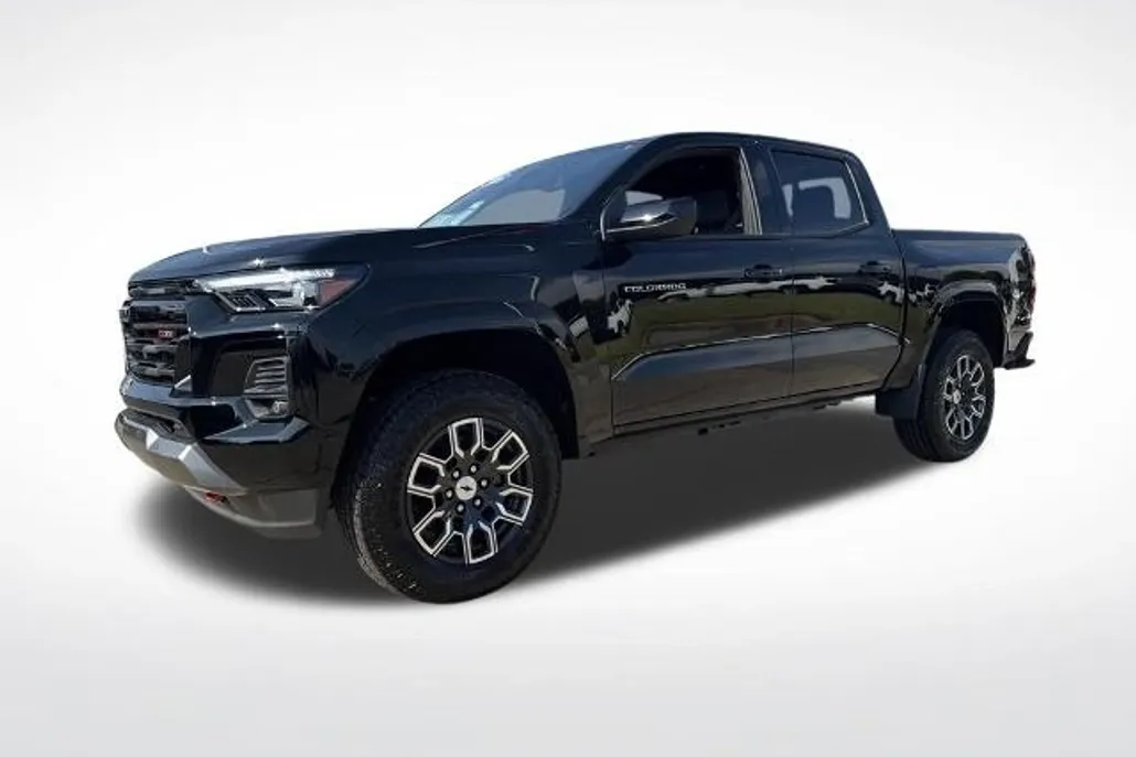 2026 Chevrolet Colorado Z71 photo 1