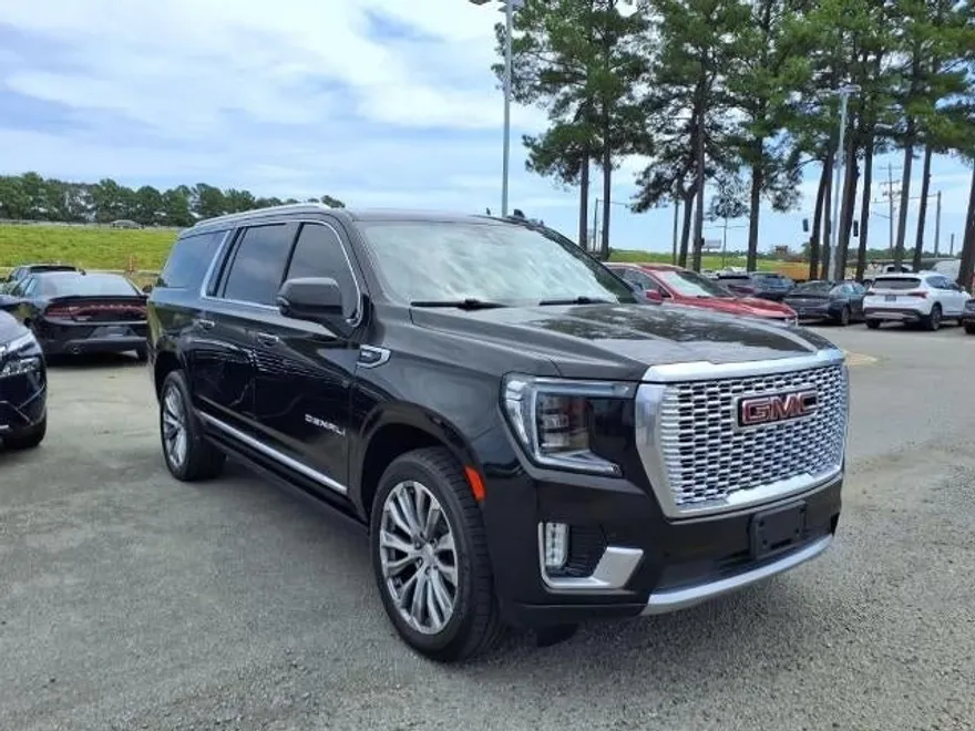 2021 Gmc Yukon XL Denali photo 1