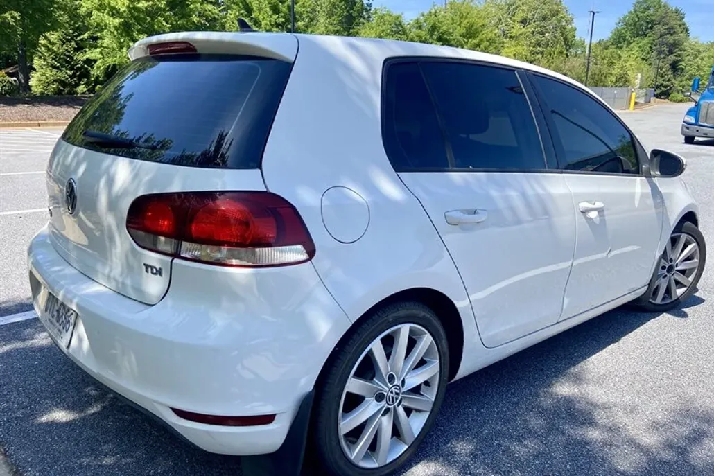 2011 Volkswagen Golf TDI photo 1