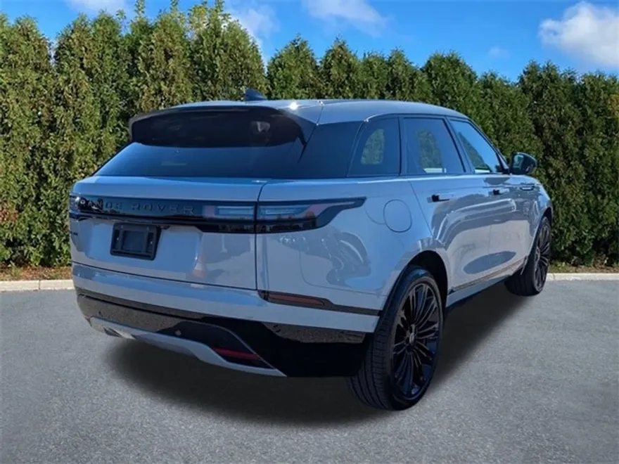 2026 Land Rover Range Rover Velar SE photo 1