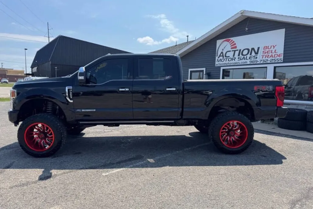 2022 Ford F-350 Platinum photo 1