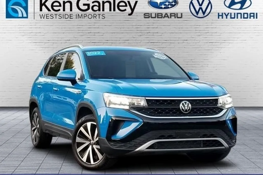 2022 Volkswagen Taos SE photo 1