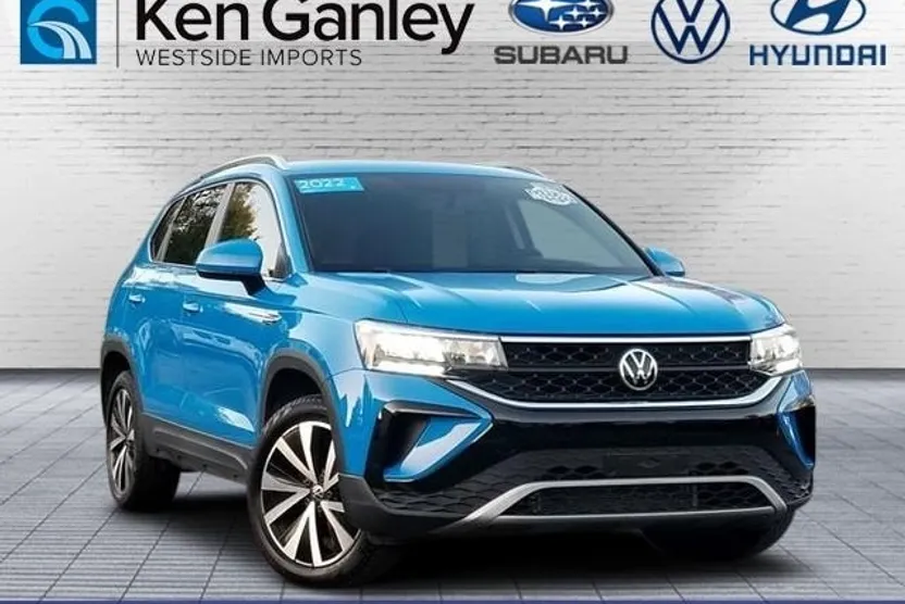 2022 Volkswagen Taos SE photo 1