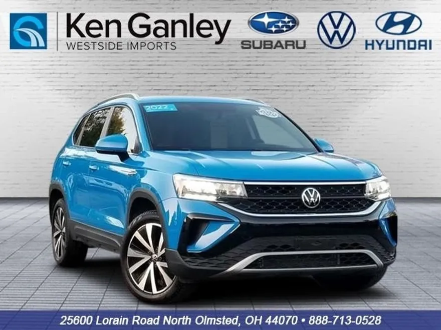 2022 Volkswagen Taos SE photo 1