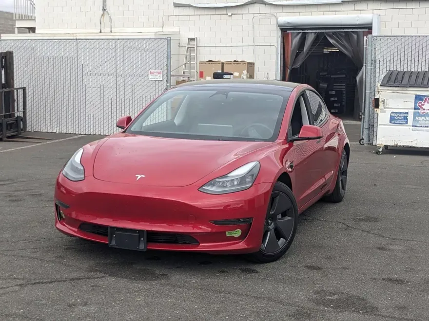 2023 Tesla Model 3 photo 1