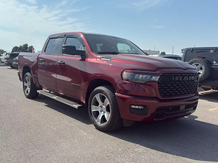 2025 Ram 1500 Tradesman photo 1