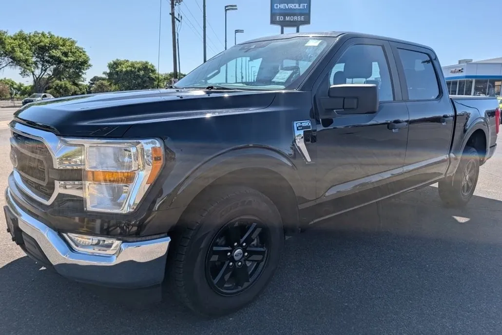2021 Ford F-150 XLT photo 1