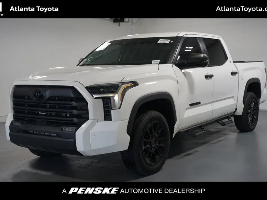 2024 Toyota Tundra SR5 CrewMax photo 1