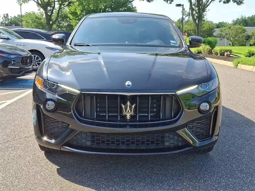 2023 Maserati Levante Modena S photo 1