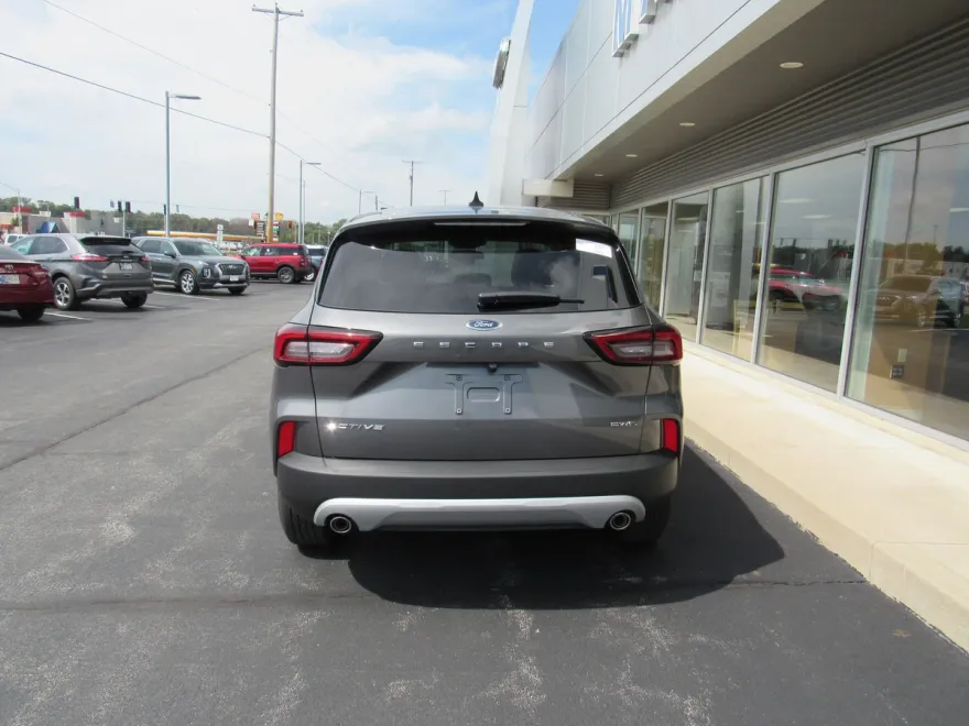 2025 Ford Escape Active photo 1