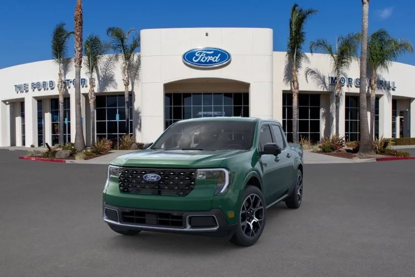 2025 Ford Maverick Lariat photo 1