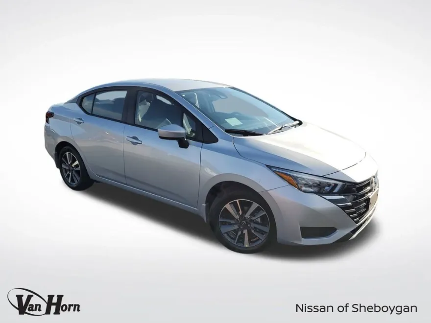 2025 Nissan Versa 1.6 SV photo 1