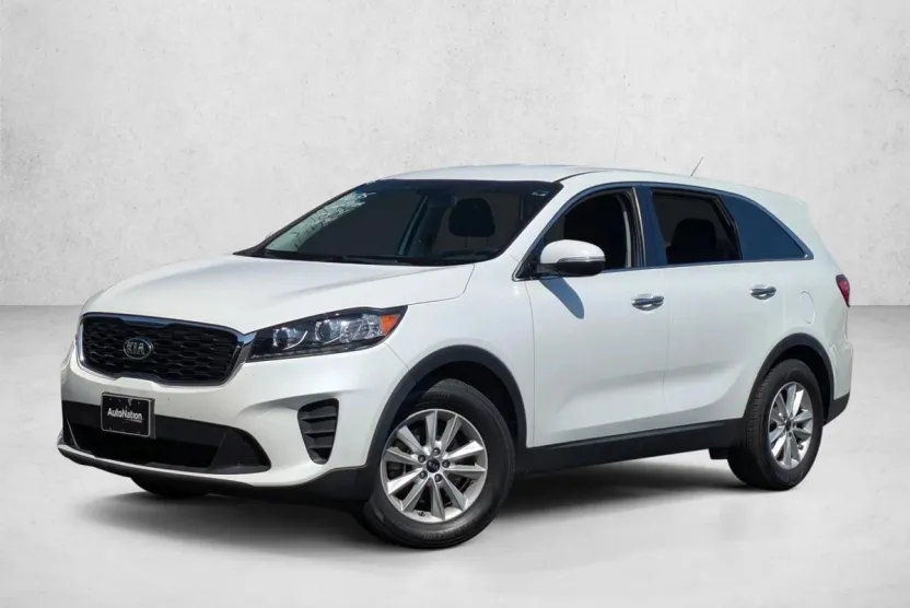 2020 Kia Sorento LX photo 1
