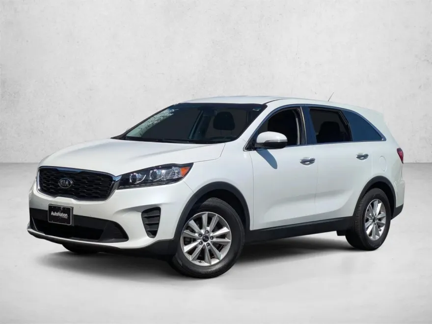 2020 Kia Sorento LX photo 1