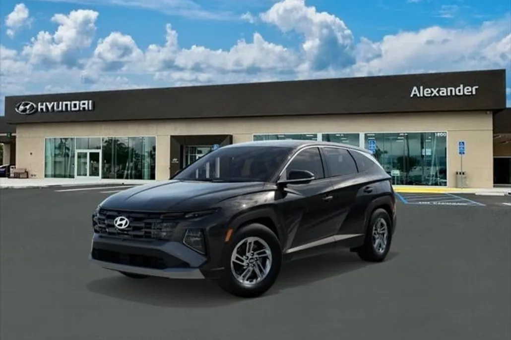 2026 Hyundai Tucson SE photo 1