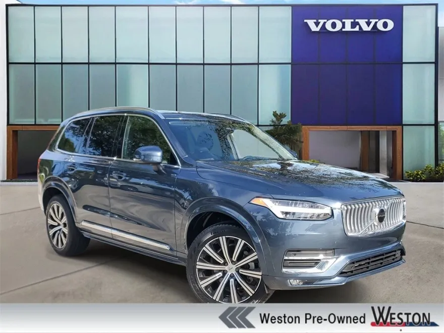 2025 Volvo XC90 B5 Core photo 1