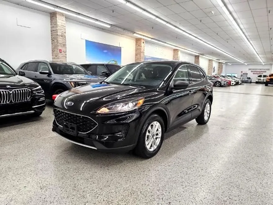 2022 Ford Escape SE Hybrid photo 1