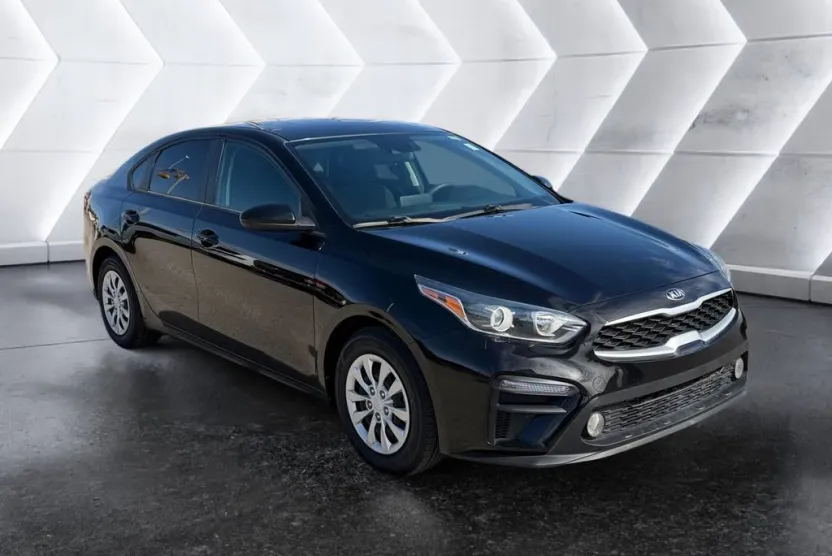 2020 Kia Forte FE photo 1