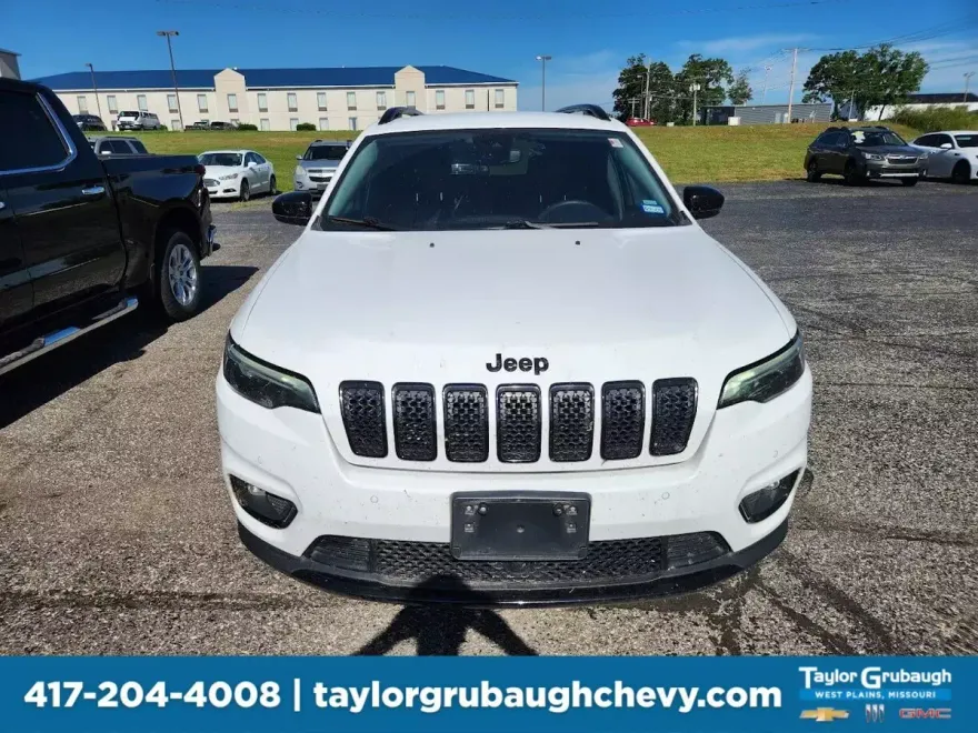 2023 Jeep Cherokee Altitude Lux photo 1