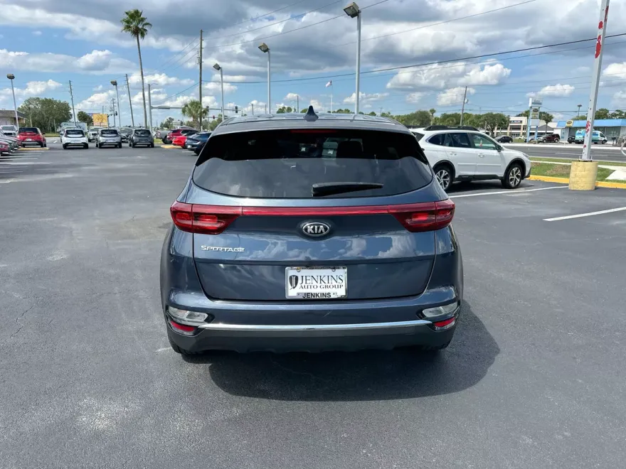 2022 Kia Sportage LX photo 1