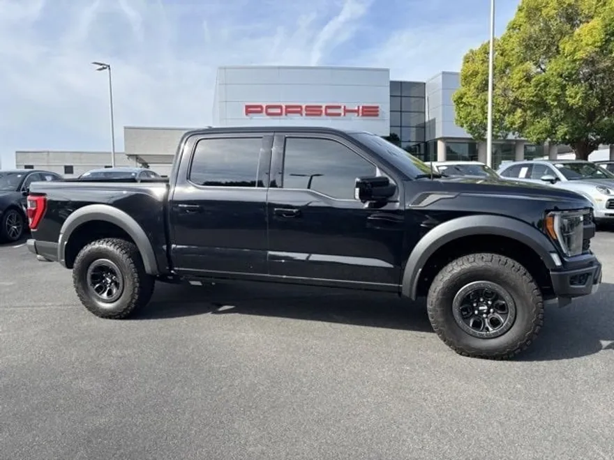 2023 Ford F-150 Raptor photo 1