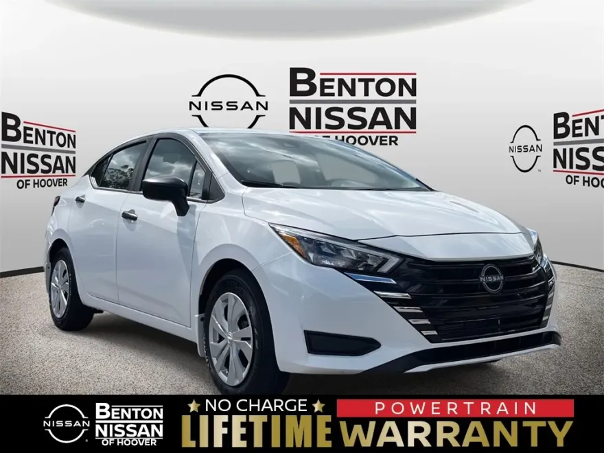 2025 Nissan Versa S photo 1