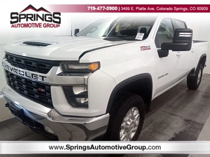 2022 Chevrolet Silverado 3500HD LT photo 1