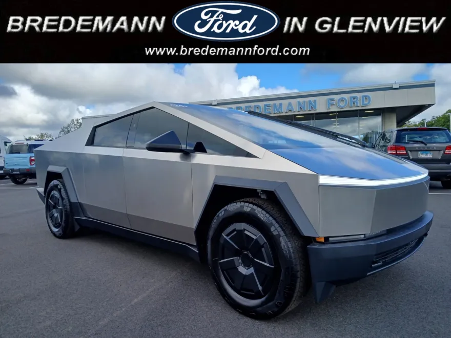 2024 Tesla Cybertruck photo 1