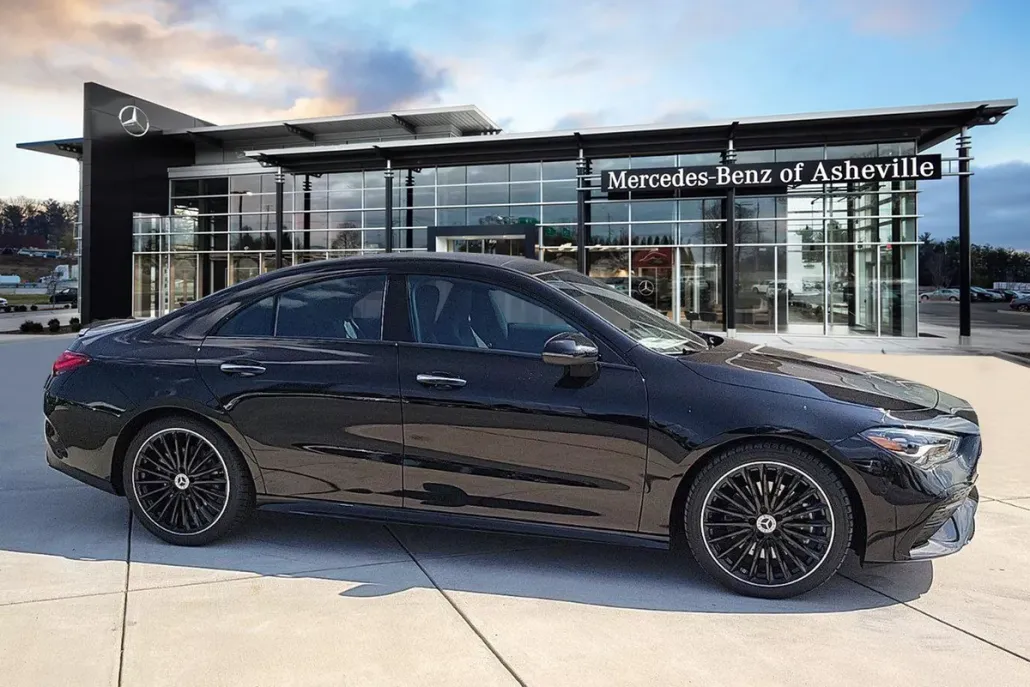 2025 Mercedes Benz CLA 250 4MATIC photo 1