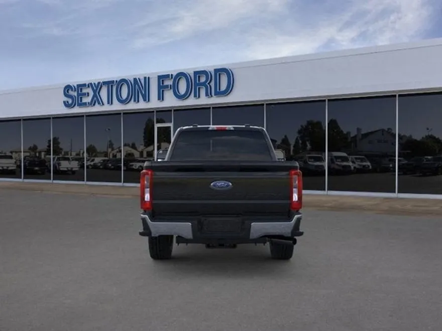 2026 Ford F-250 XLT photo 1
