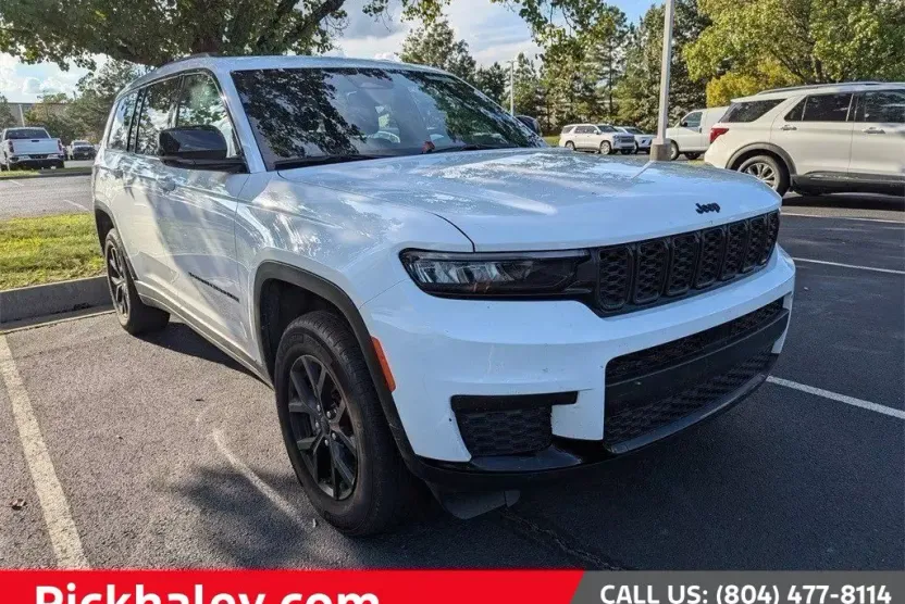 2024 Jeep Grand Cherokee Altitude photo 1