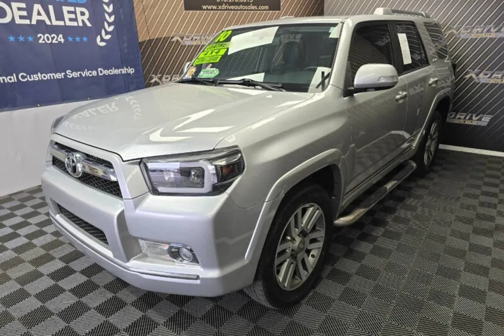 2010 Toyota 4Runner Limited photo 1