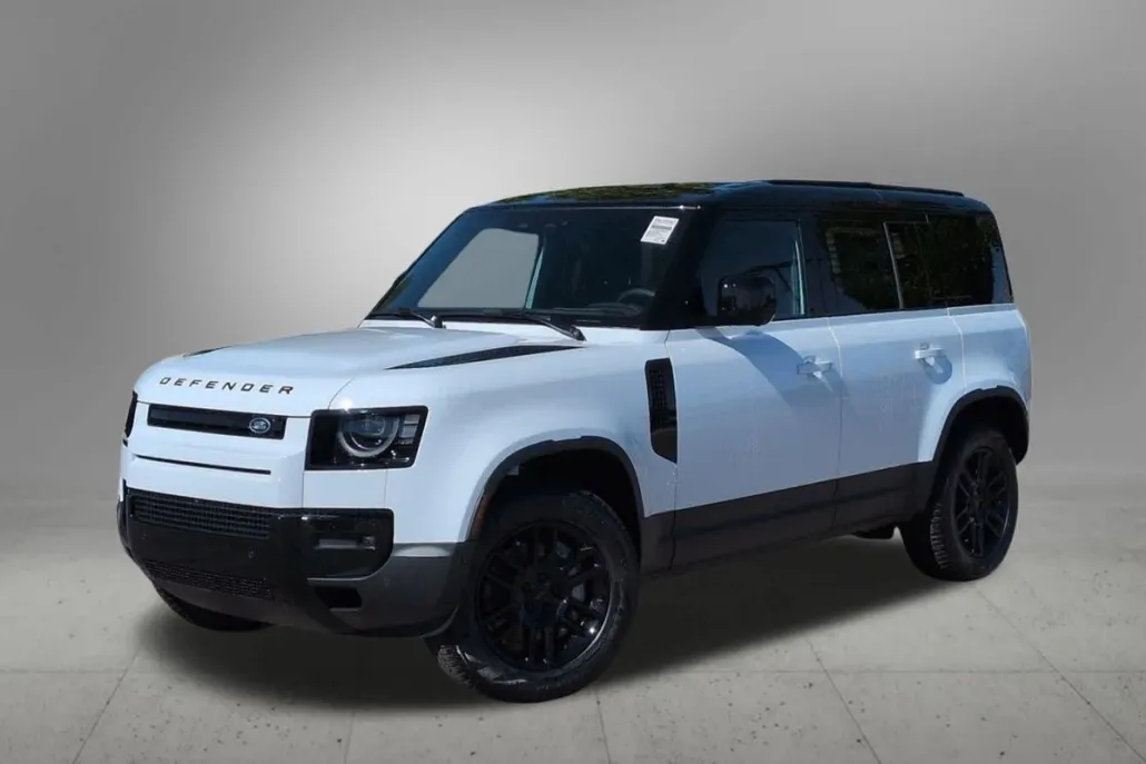 2026 Land Rover Defender 110 S photo 1