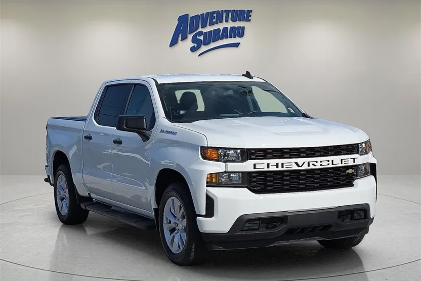 2021 Chevrolet Silverado Custom photo 1