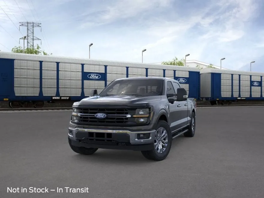 2025 Ford F-150 XLT photo 1