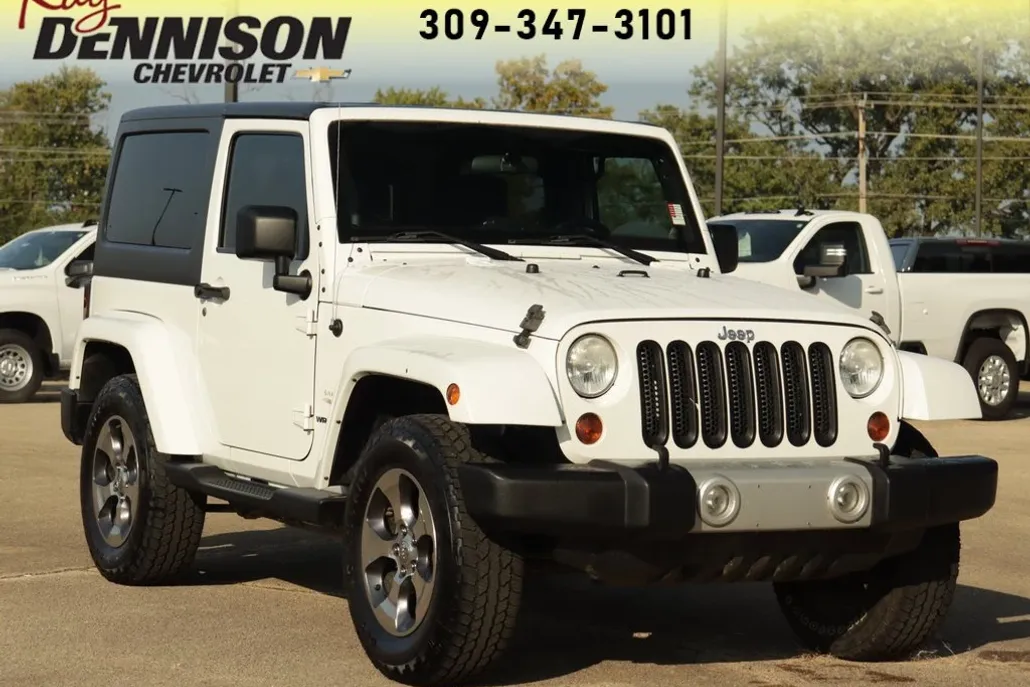 2012 Jeep Wrangler Sahara photo 1