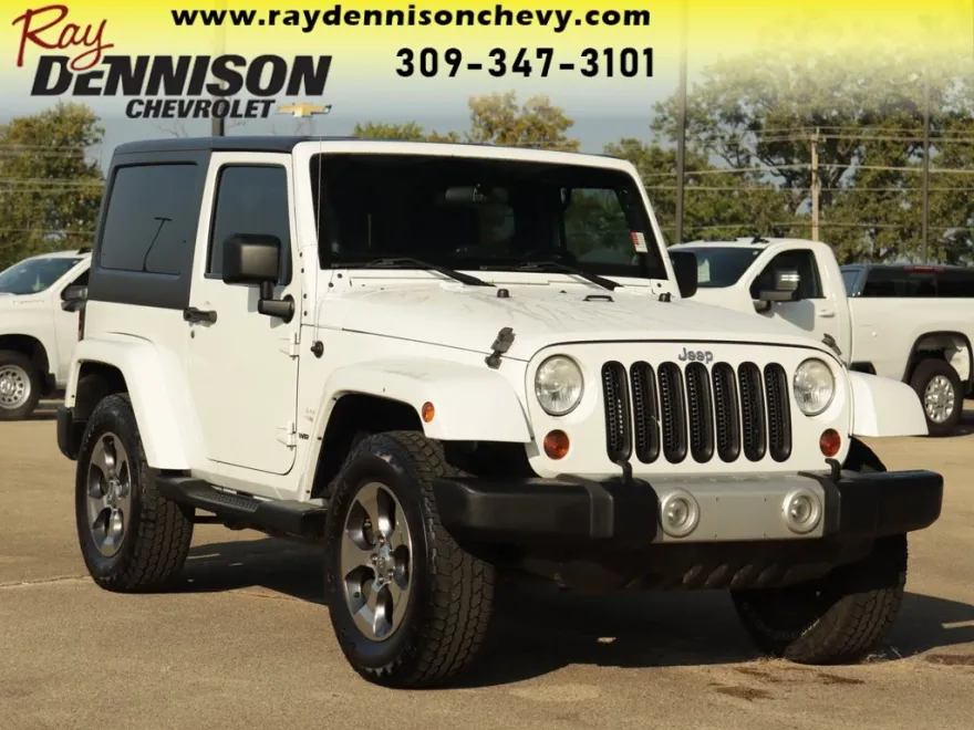 2012 Jeep Wrangler Sahara photo 1