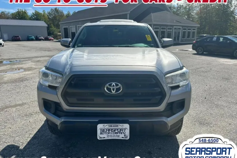 2017 Toyota Tacoma SR Access Cab 4x4 photo 1