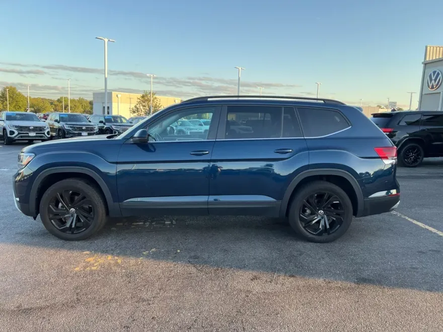 2022 Volkswagen Atlas V6 SE Technology photo 1