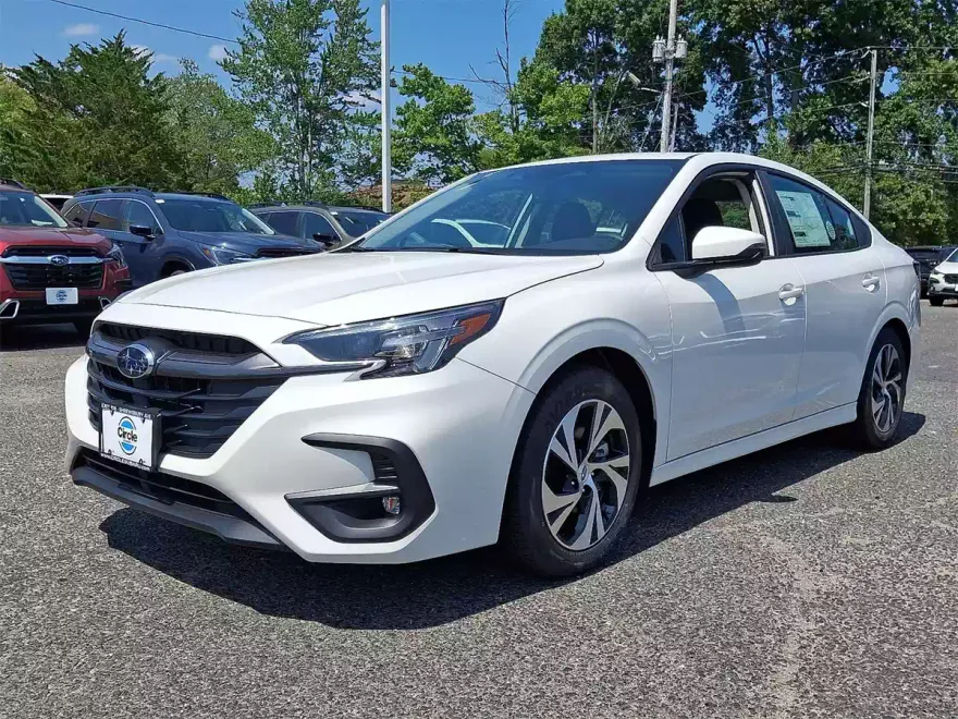 2025 Subaru Legacy Premium photo 1