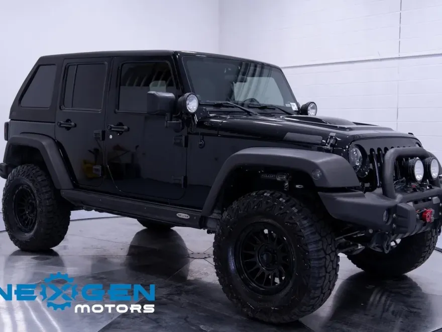 2011 Jeep Wrangler Unlimited Rubicon photo 1