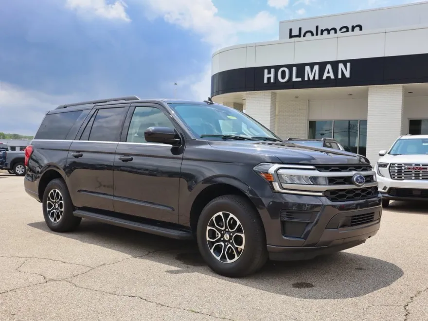 2024 Ford Expedition MAX XLT photo 1