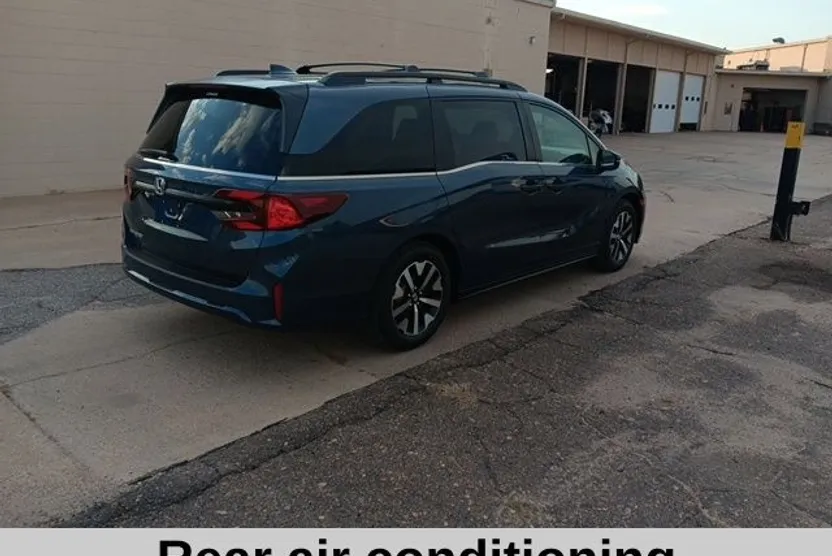 2026 Honda Odyssey EX-L photo 1