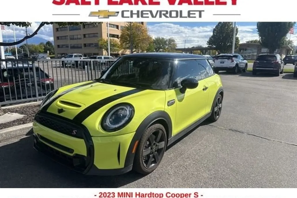 2023 Mini Cooper 2 Door Hardtop S photo 1