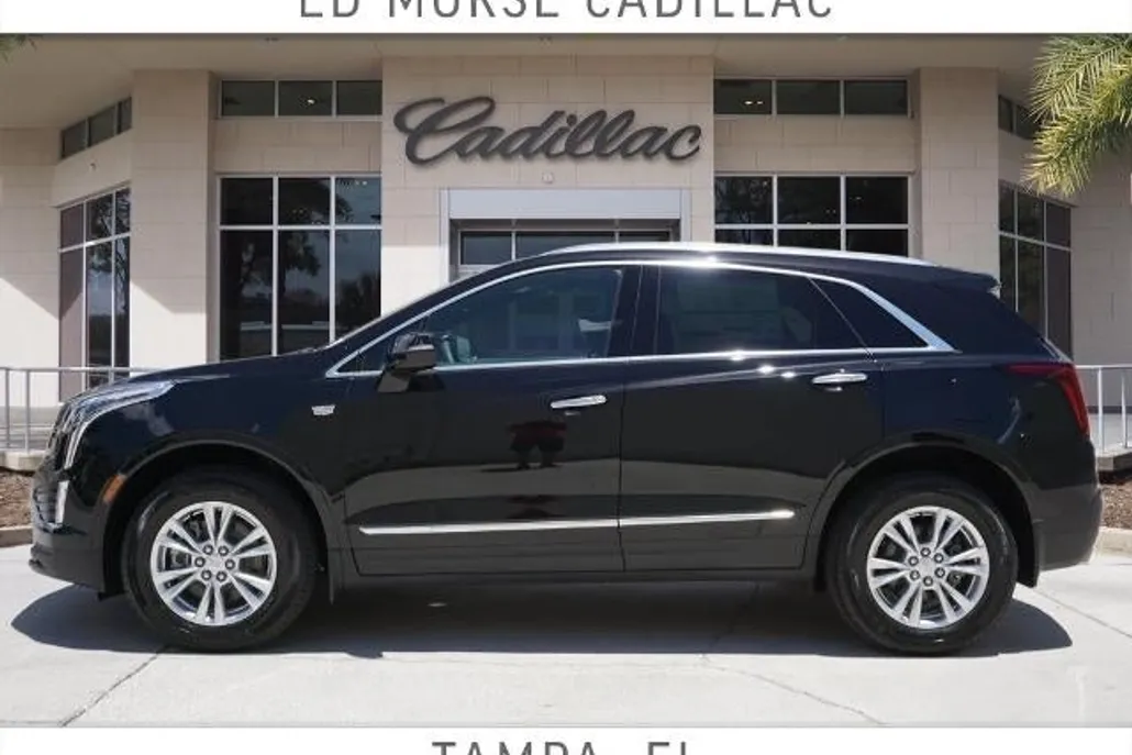 2025 Cadillac XT5 Luxury photo 1