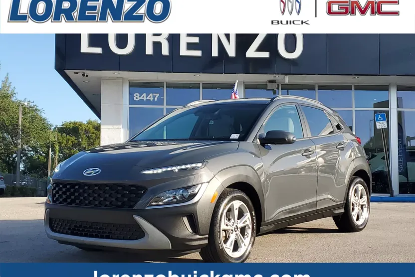 2023 Hyundai Kona SEL photo 1