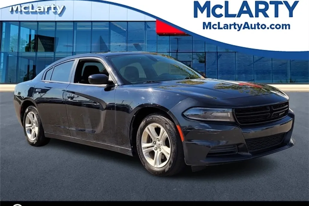2019 Dodge Charger SXT photo 1