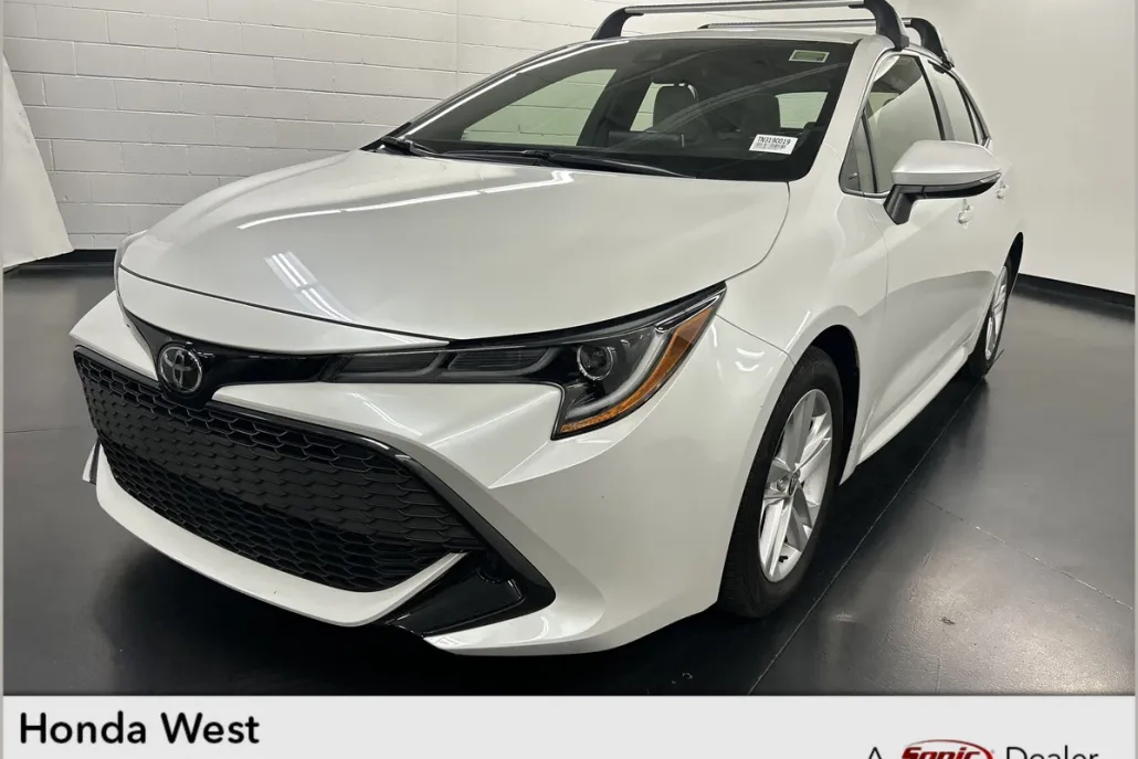2022 Toyota Corolla SE photo 1