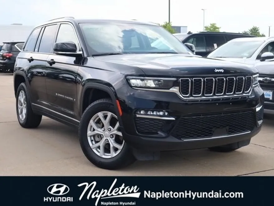 2023 Jeep Grand Cherokee Limited photo 1
