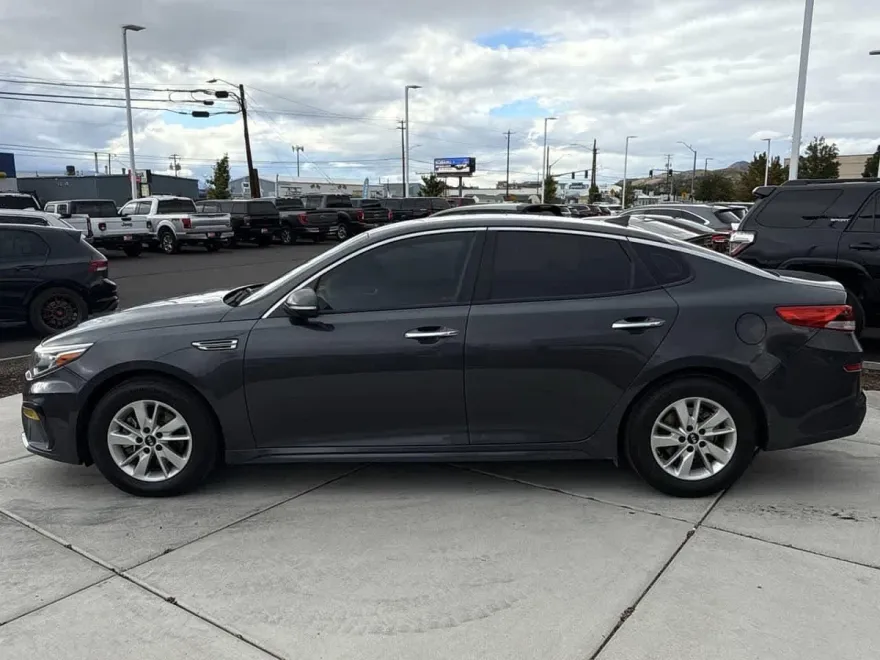 2019 Kia Optima LX S photo 1